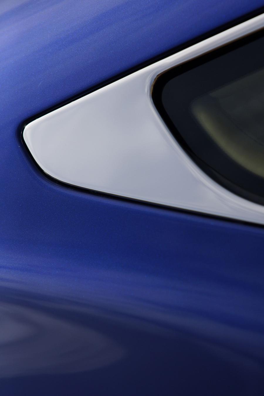 Детали экстерьера Aston Martin Vanquish 2012 года  (UK) (фото 20 из 170)